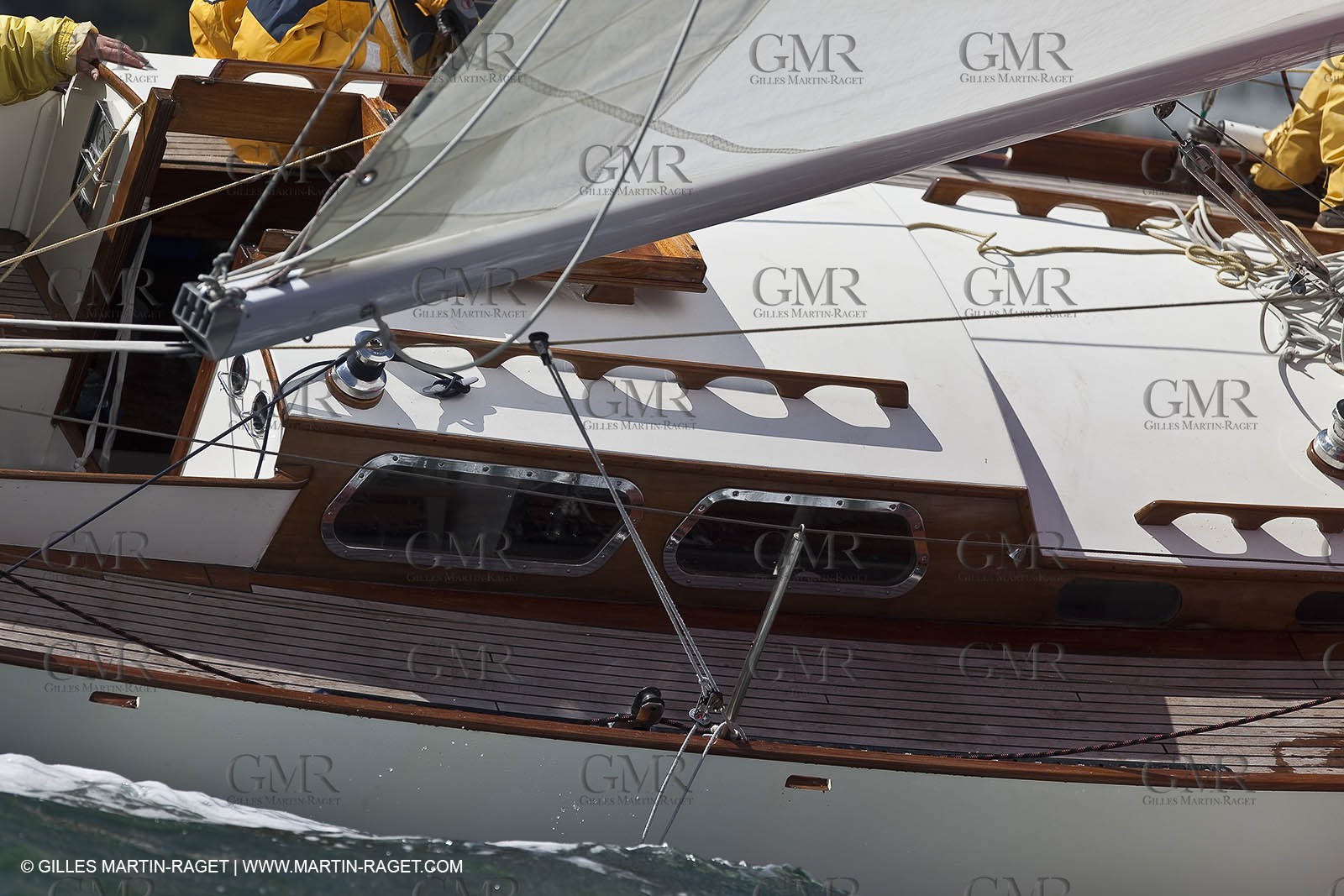 01-05-10 - Le Bono (FRA,56) - Regate Classique -Acteia II - Maica