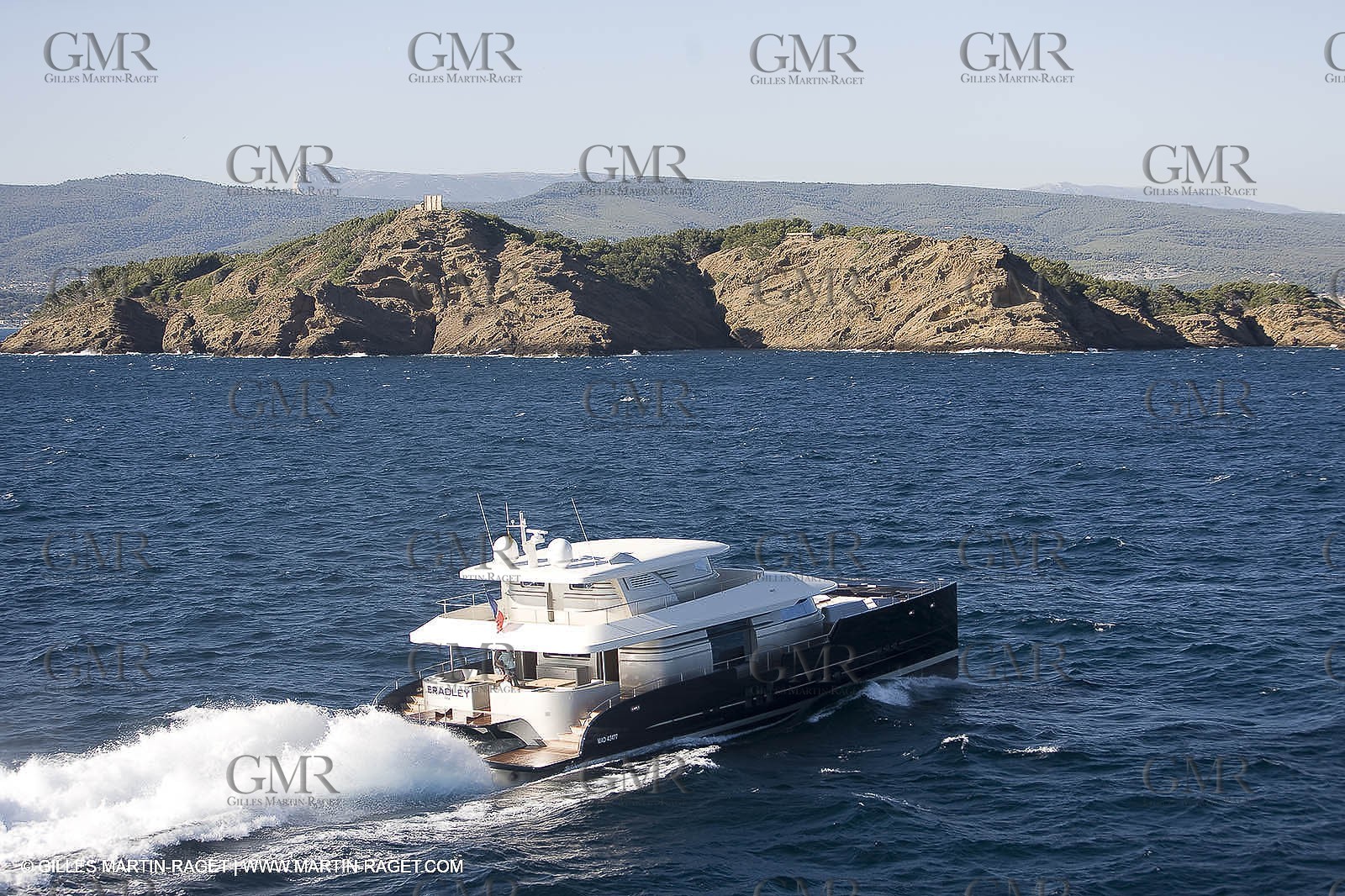 13-07-07 - La Ciotat (FRANCE) - MotorYacht - Chantier H2X
