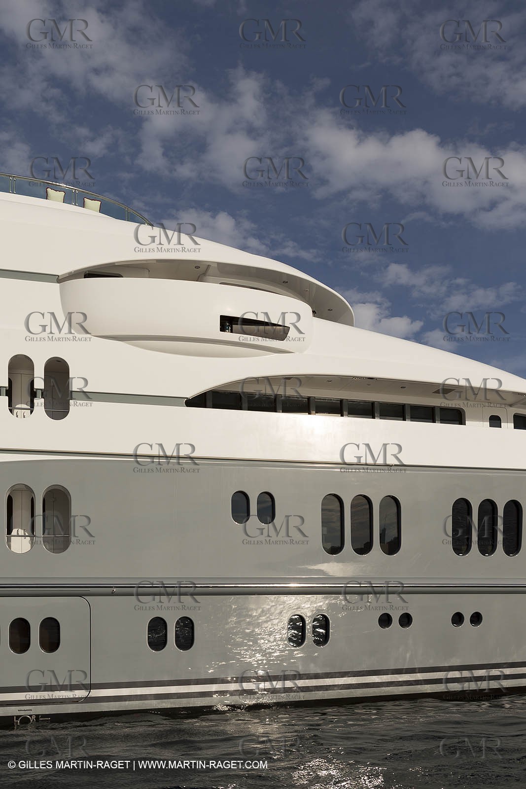 21 09 2014 - Cannes (FRA,83), Motor yacht TV