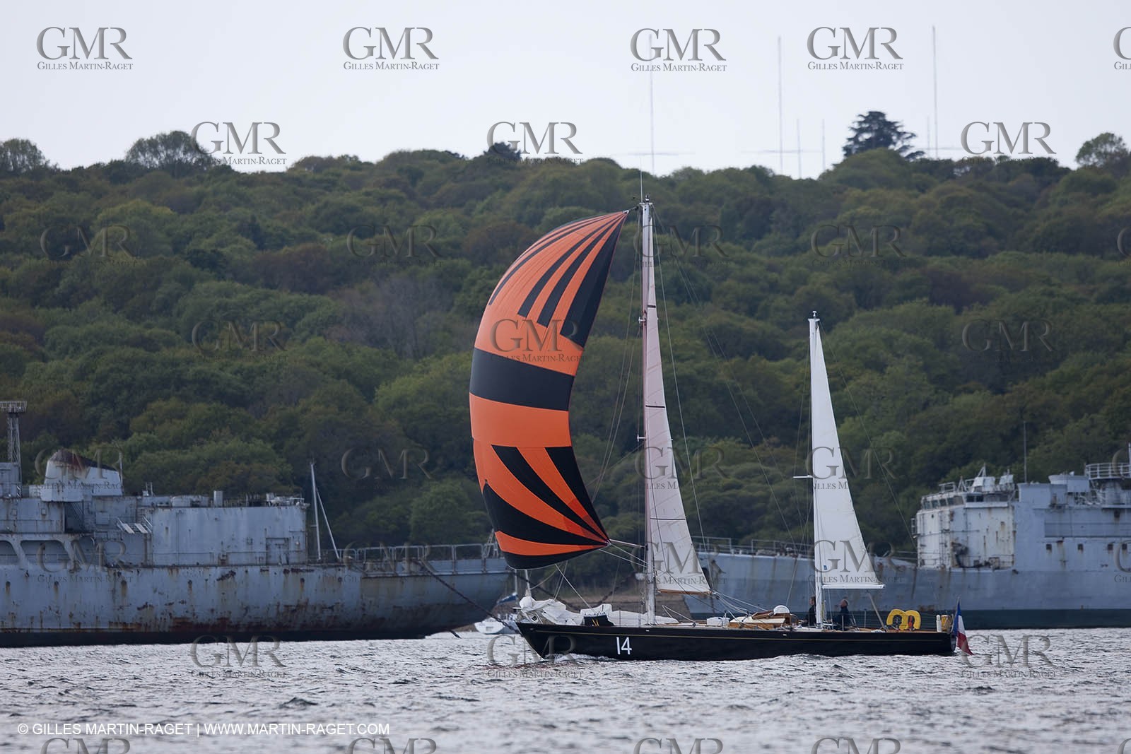 19 05 2010 -  Lanveoc Poulmic (FRA,29) - French Navy School Grand Prix - Pen Duick II