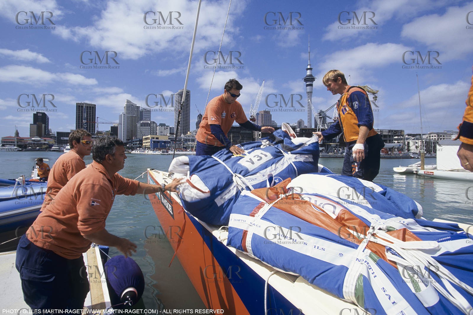 America's Cup 2000, Auckland (NZL), Le Défi, 6ème Sens