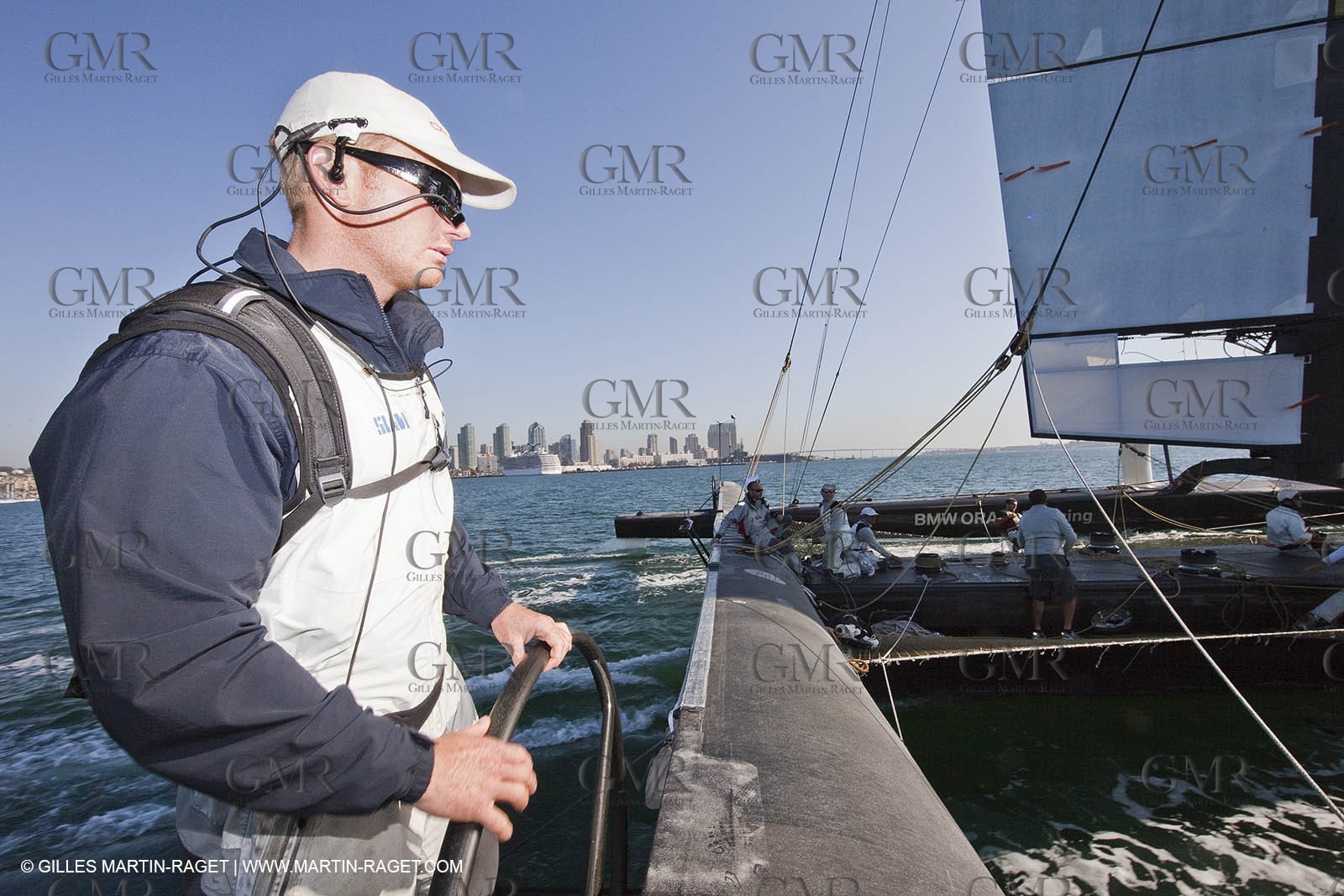 19 11 2009 - San Diego (USA, CA) - 33rd America's Cup - BMW ORACLE Racing - Wing trials, Day 6