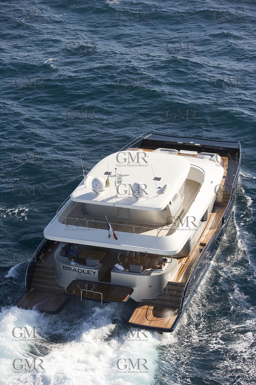 13-07-07 - La Ciotat (FRANCE) - MotorYacht - Chantier H2X