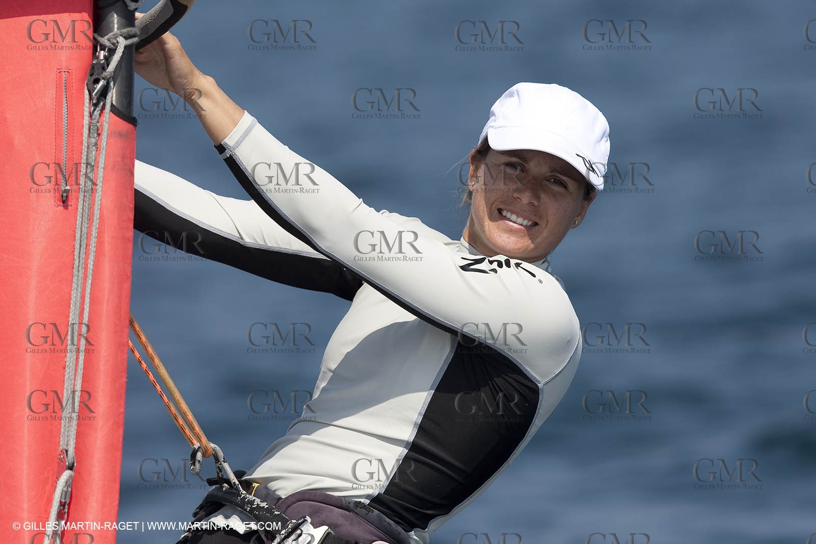 20 04 2010 - Hyères (FRA,83) - SOF 2010 - ZHIK Team - RSX women - Marina Alabau