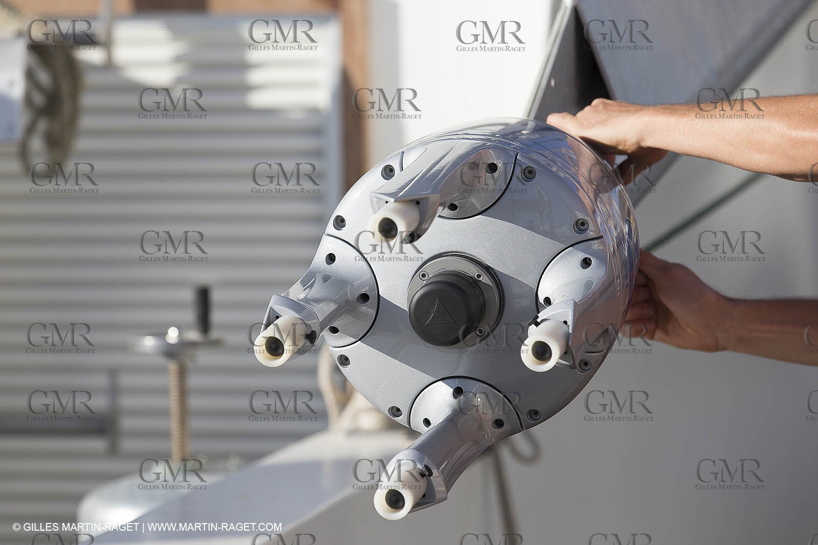 11 09 2014 - la Ciotat (FRA,13) - onboar Al Azzizi, oceanographic research ship buit by H2X boat yard, measure devices manipuation