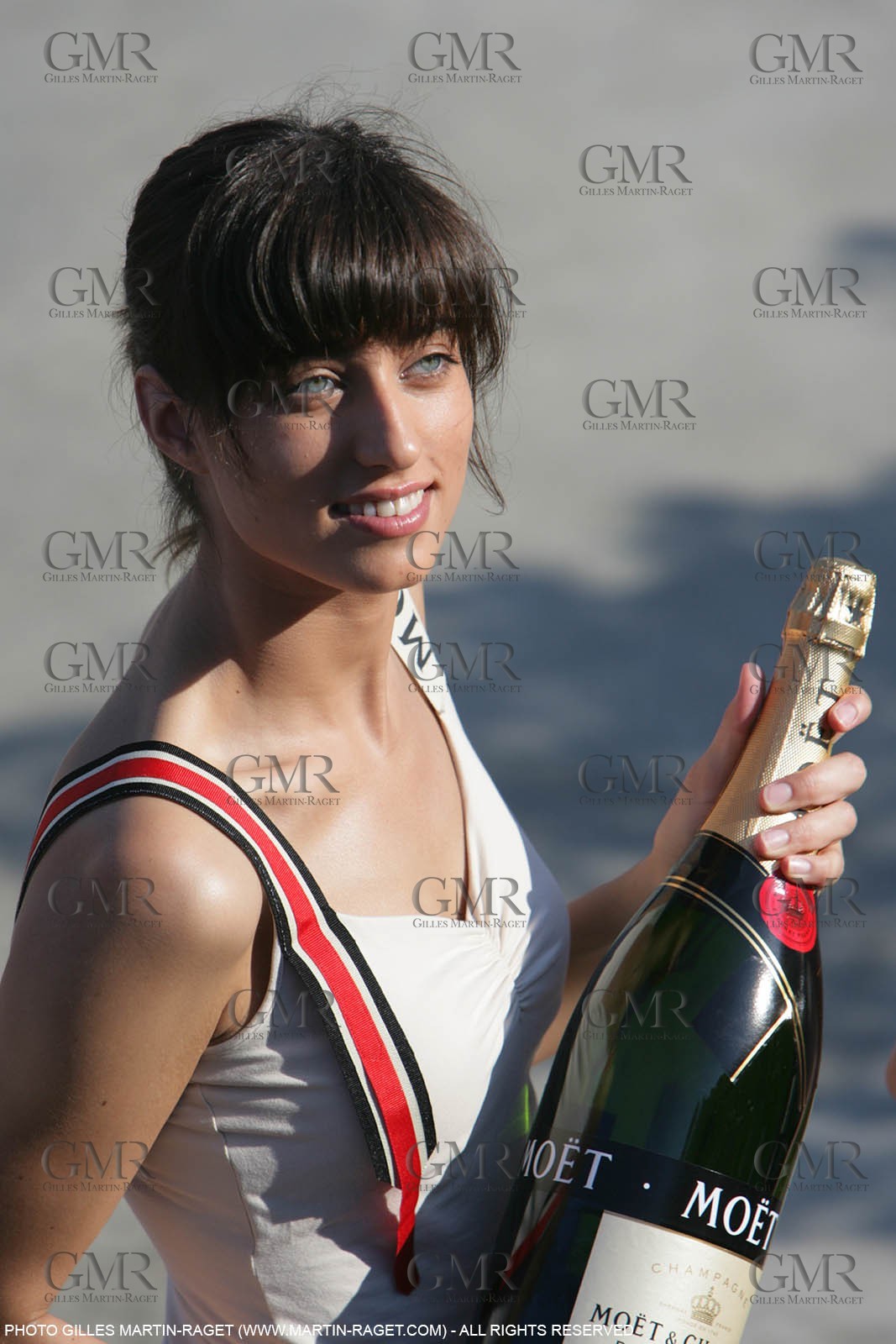 06 06 2007-Valencia (Spain)- 32nd America's Cup - Louis Vuitton Cup Final - Day 5 - Emirates Team New Zealand receive the Louis Vuitton Cup