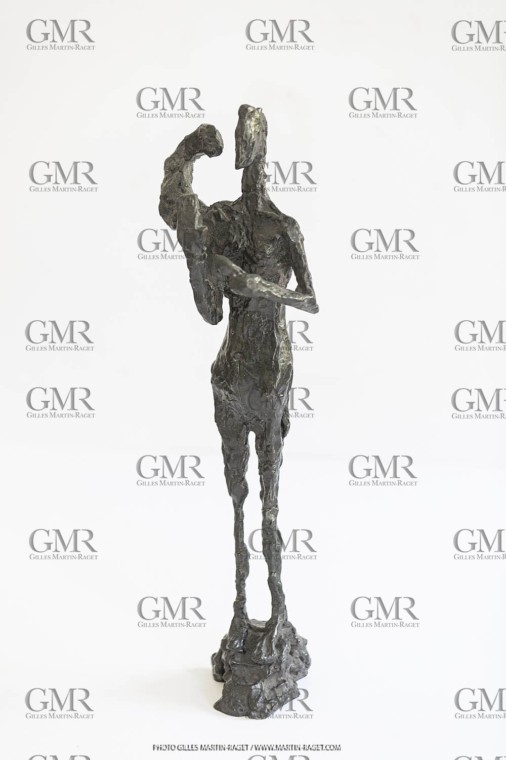 03 08 2020, St Rémy de Provence, (FRA,13), Oeuvre de Germaine Richier, L'Epi 1955, Bronze patiné foncé, Fondeur L.Thinot, Paris, exemplaire d'exposition, 44 x 12,5 x 9 cm, Collection particulière