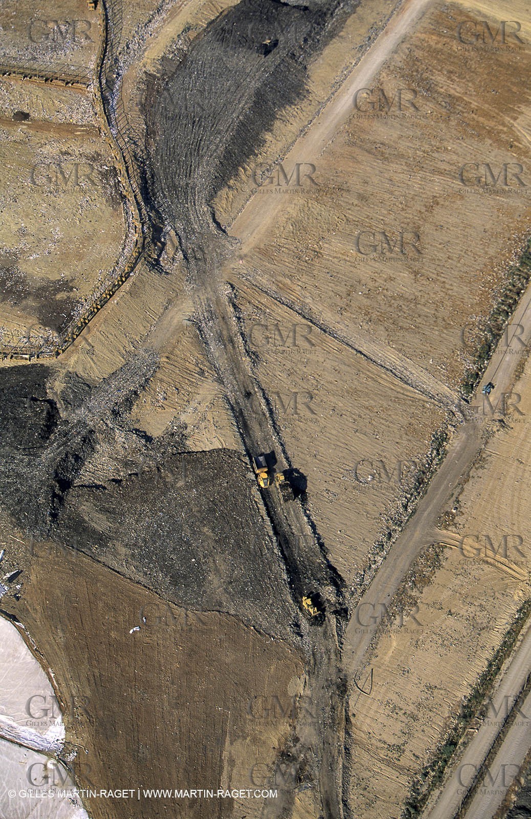 Entressen dustbin depot