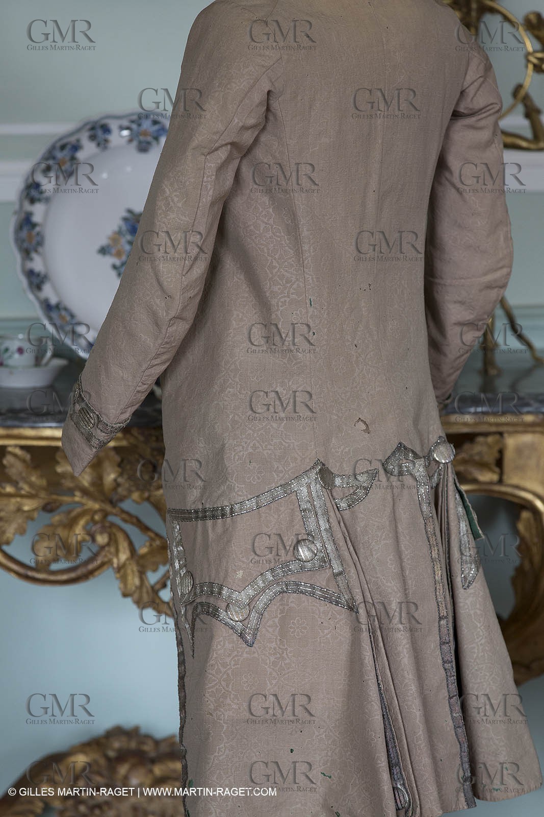 31 10 2013 - Ansouis (FRA,84) - Ansouis castle - Costumes of the exhibit Men costumes