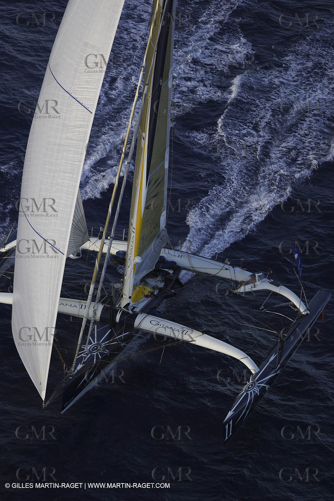 05 11 2006 - Pointe à Pitre Guadelupe (FRA) - Route du Rhum 2006 arrival - overall winner Lionel Lemonchois (Gitana 11)