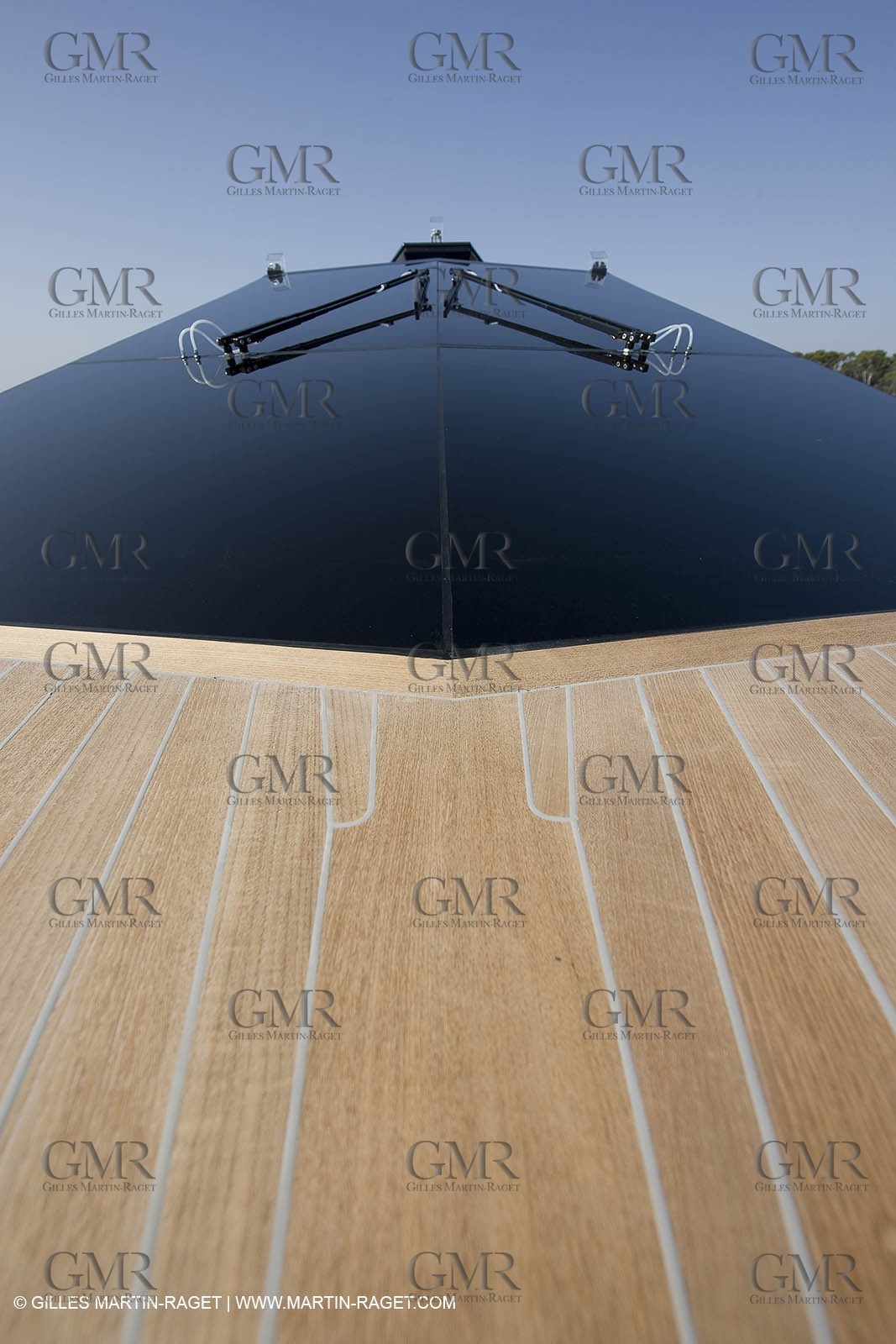 14 10 2008 - Cannes (FRA, 06) - Super yachts - motoryachts - Wally yachts - Wallypower 64