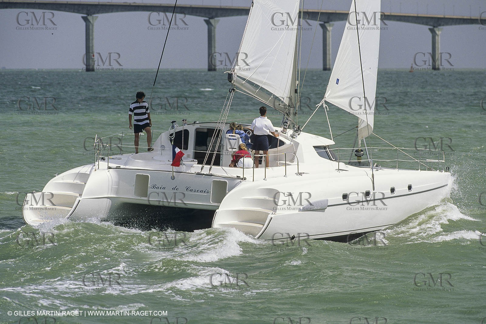 Sailing, cruising, multihull under sail