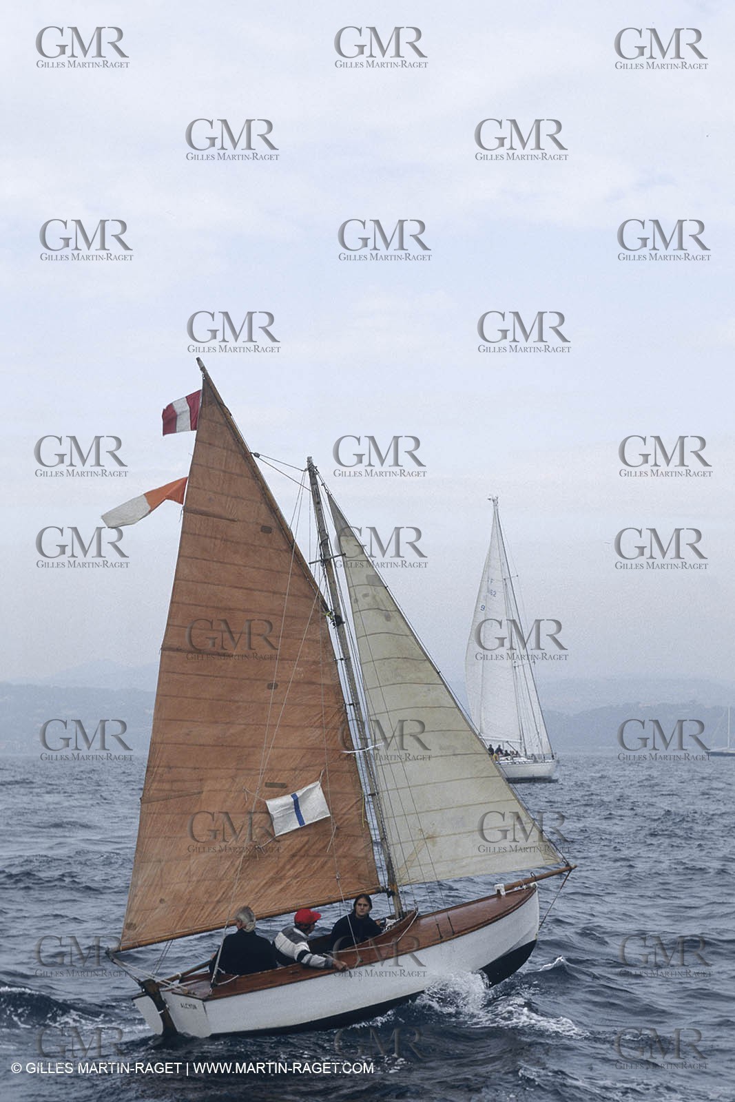 Petits yachts classiques, small classic yachts