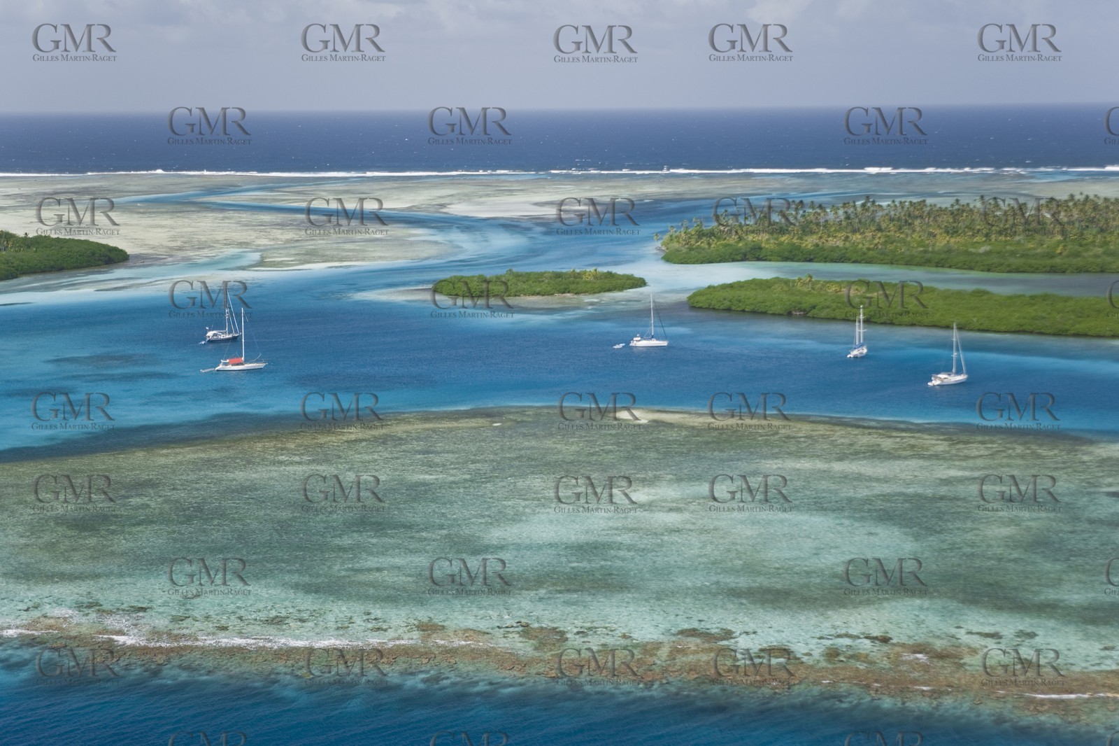 01 02 2008 - San Blas Archipelago (Panama) - Motor Yacht Senses