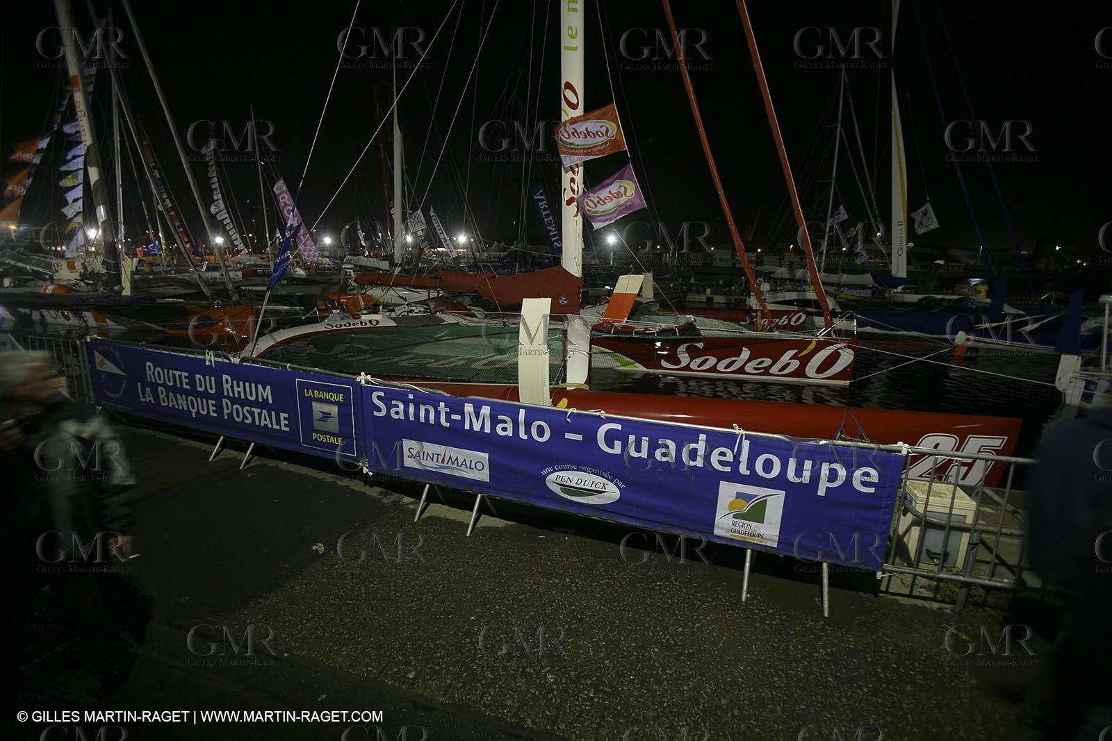 27 10 2006 - Saint Malo (FRA) - Route du Rhum 2006 - Ambiances ponton