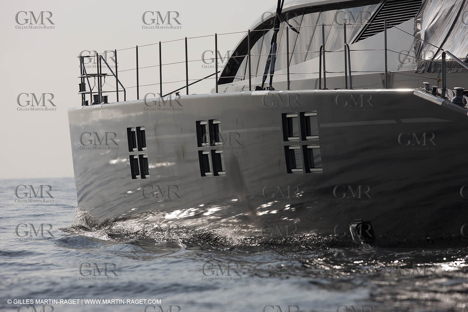 25 02 2011 - La Ciotat (FRA,13) - Super Yachts - Chantier H2X - Cartouche