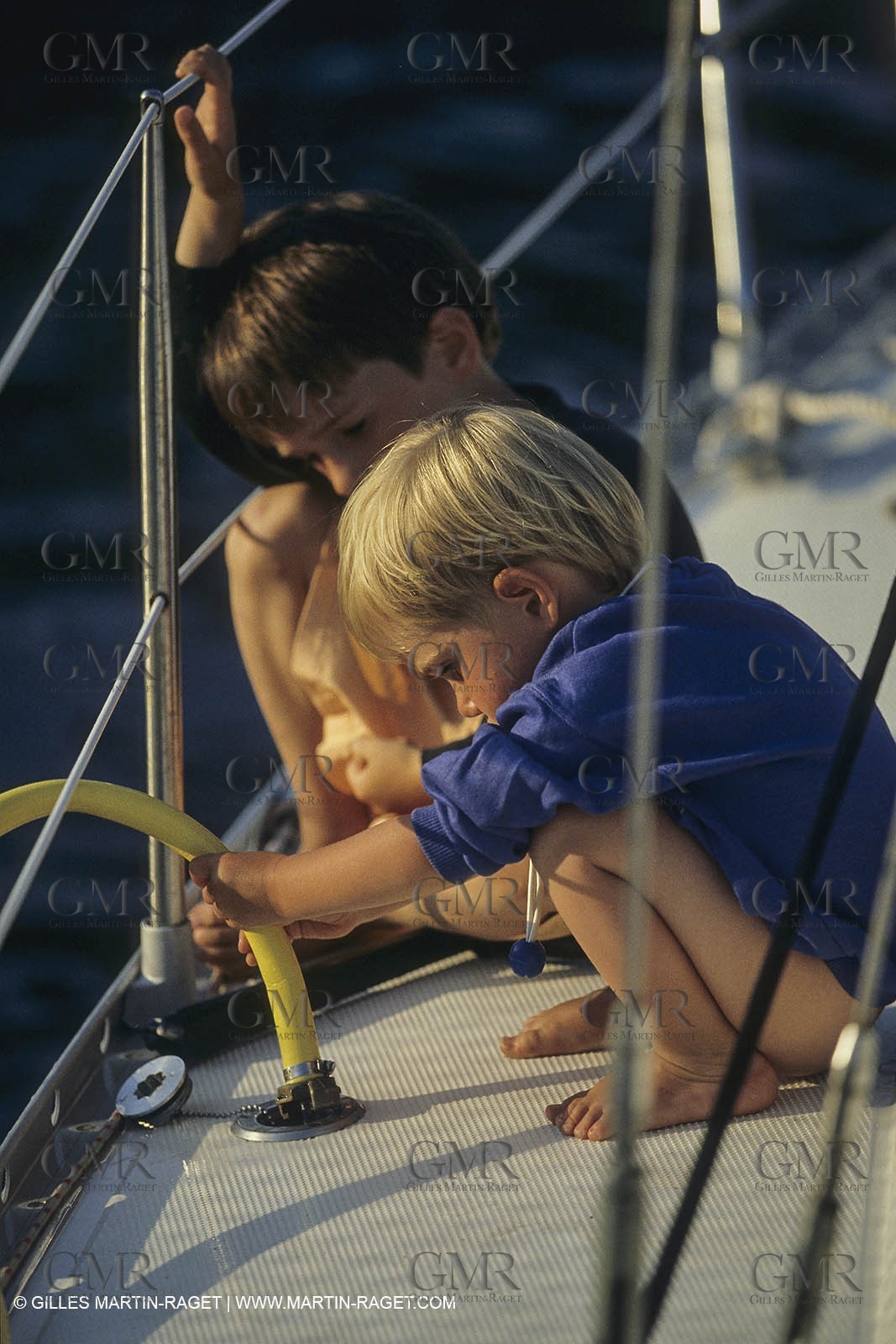 Sailing, cruising, people, children