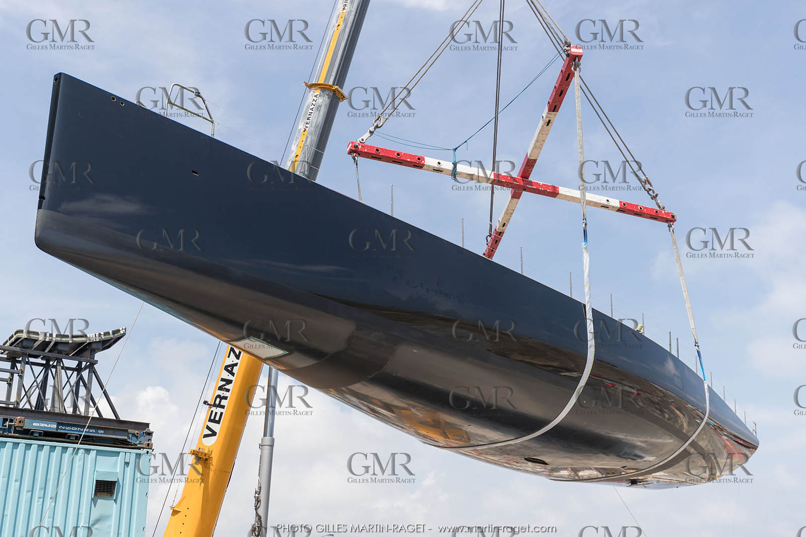 22 07 2017, Savona (ITA), Wally Cento Tango going out of the shed, Photo Gilles Martin-Raget