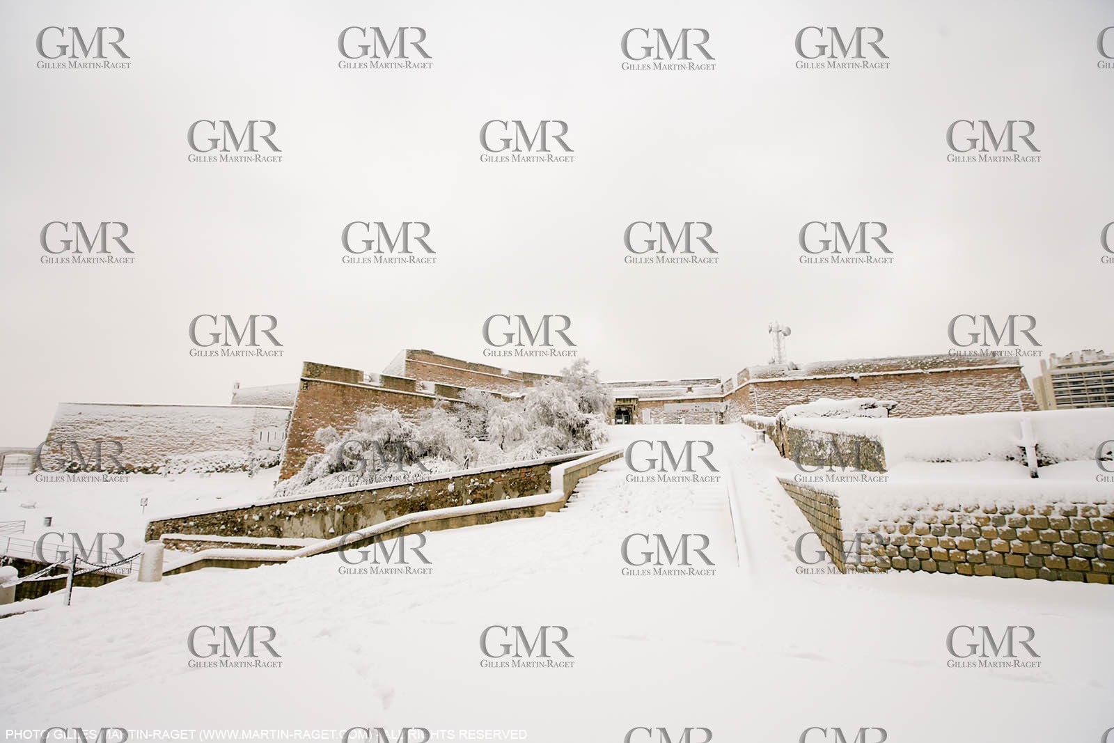 07 01 2009 - Marseille (FRA,13) - Exceptional snow amount on the city