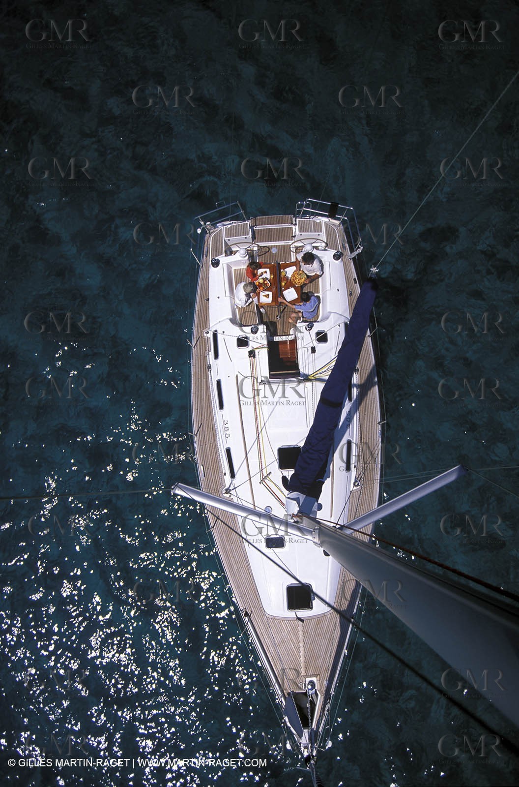 Monocoque de croisiere sous voile