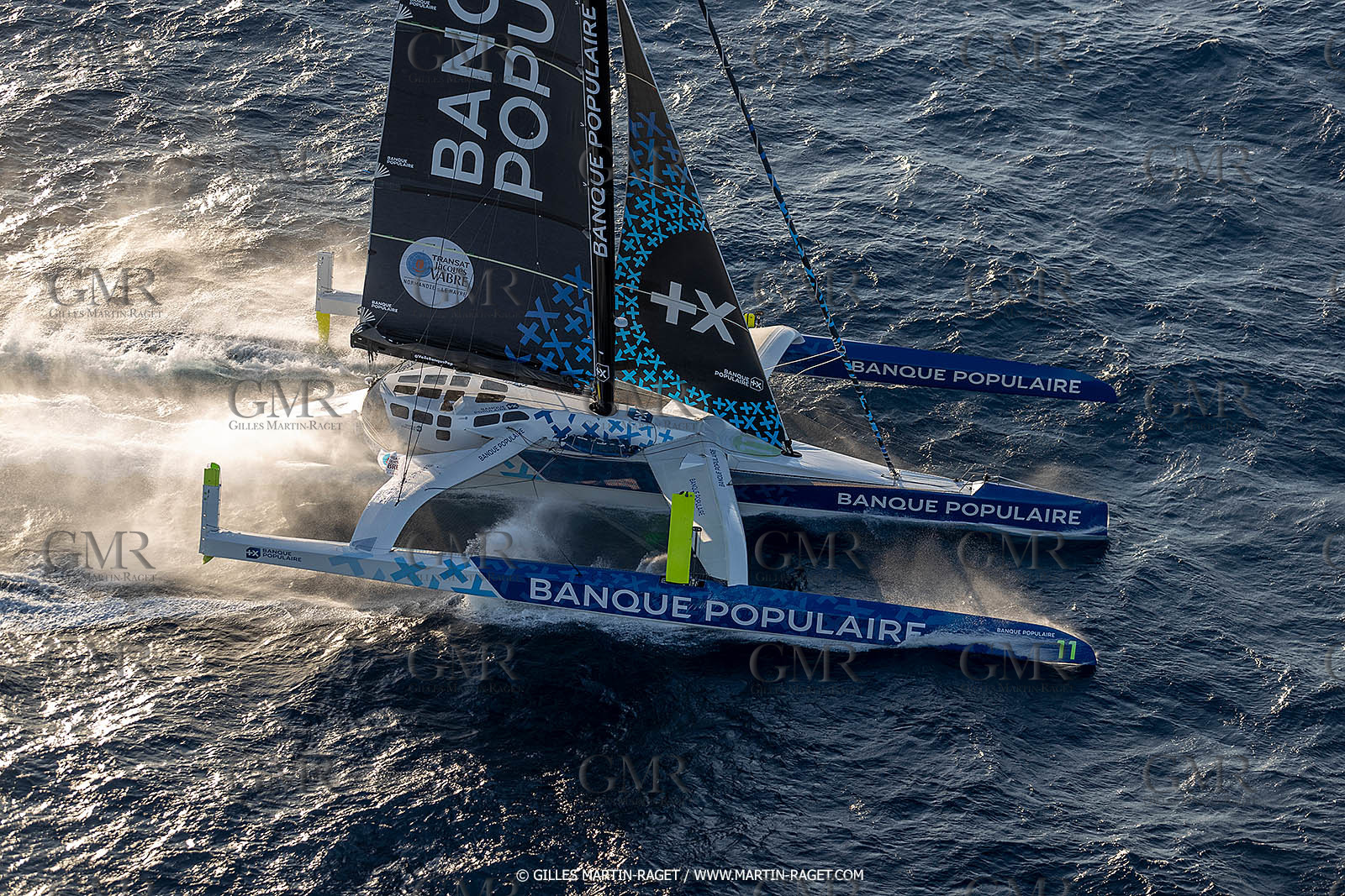 Banque Populaire devant Marseille