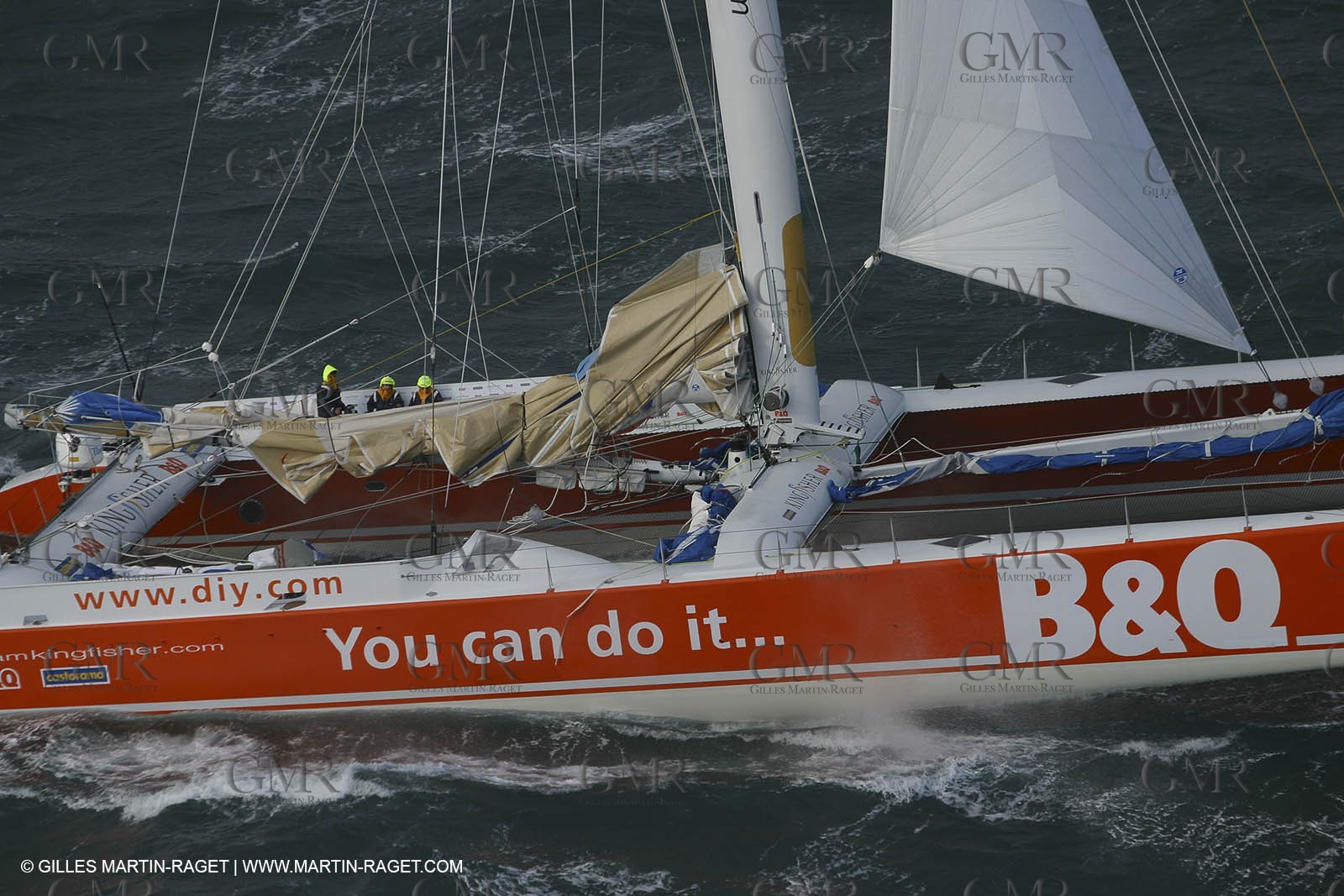 Kingfisher II - Jules Verne Trophy 2002 start - Brest