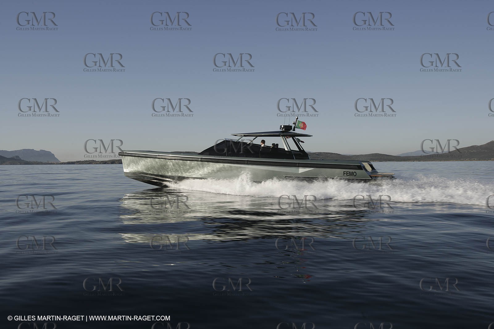 16 07 2007 - Portisco (Italie, Sardaigne) - Wally Power 47, 2007 version