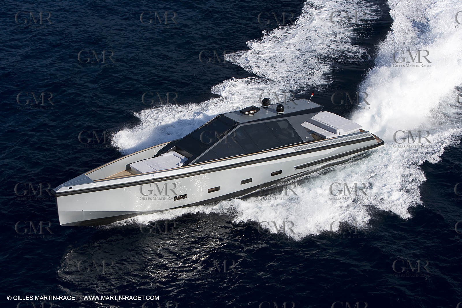 29 09 2007 - St Jean Cap Ferrat - Wally Yachts - Wally Power 70 - Lau Lau