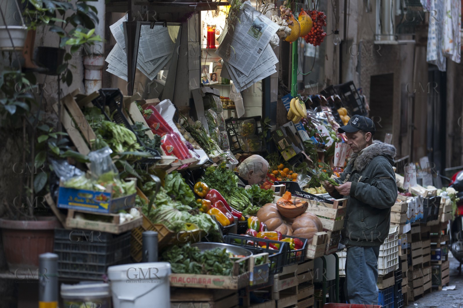24 02 2012 - Naples (ITA) - 34th America's Cup - America's Cup World Series Naples 2012 - Naples Preview - Naples hisrtoric center streets
