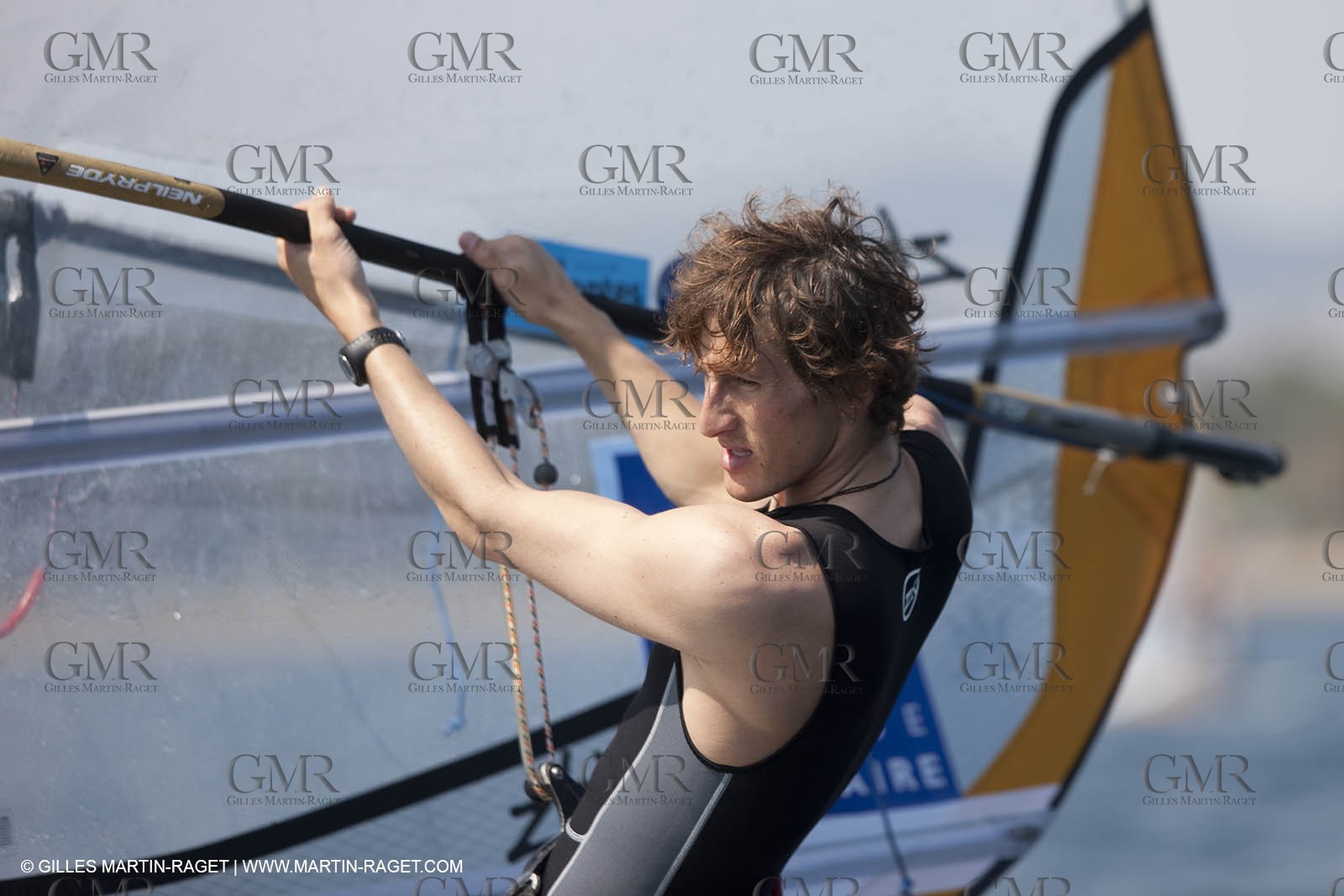 20 04 2010 - Hyères (FRA,83) - SOF 2010 - ZHIK Team - RSXmen - Julien Bontemps