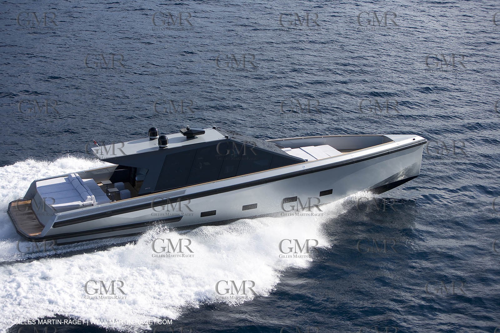 29 09 2007 - St Jean Cap Ferrat - Wally Yachts - Wally Power 70 - Lau Lau