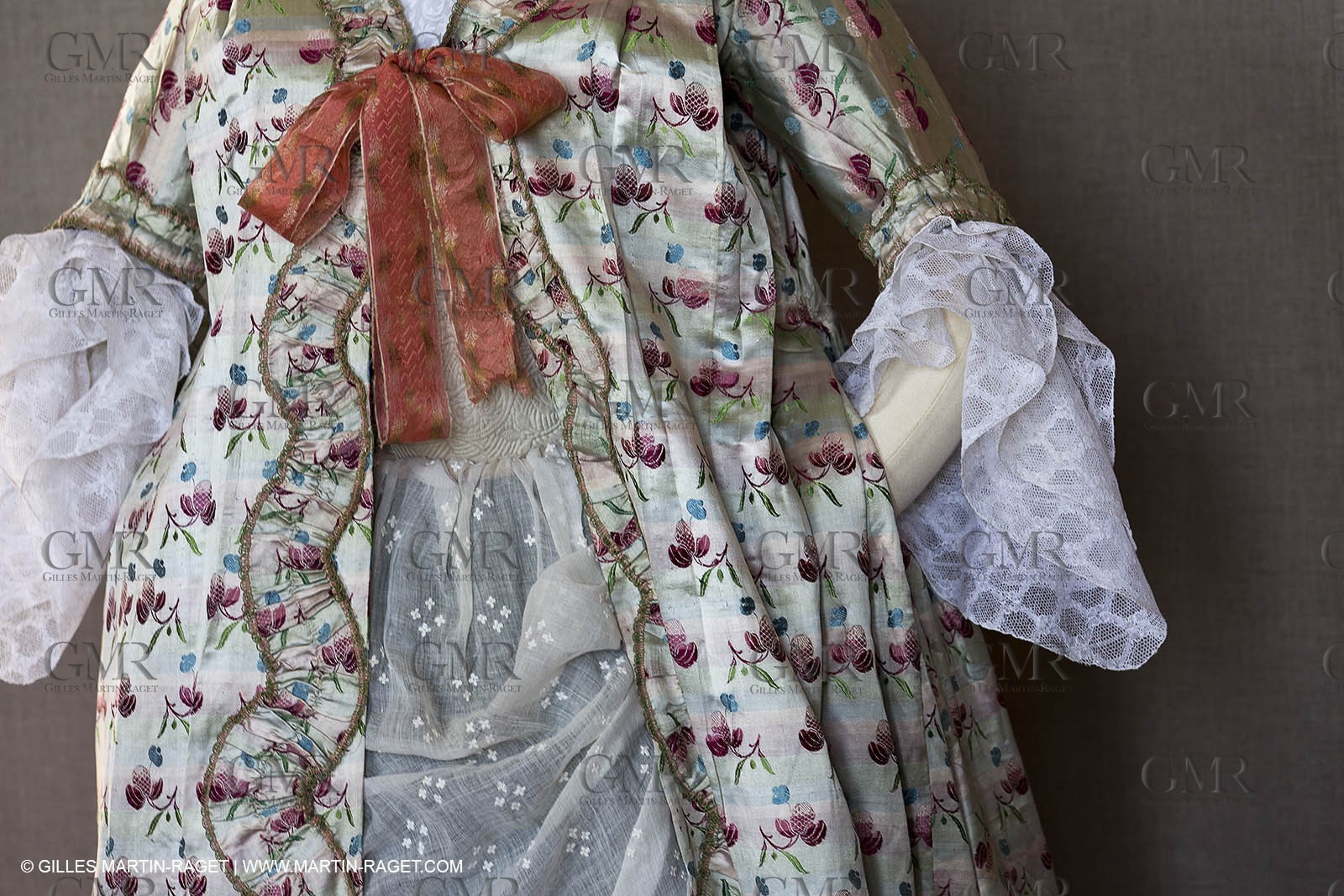 06 07 2012, Toulon (FRA,83), Villa Rozemaine, exhibition 'Fashion Dresses