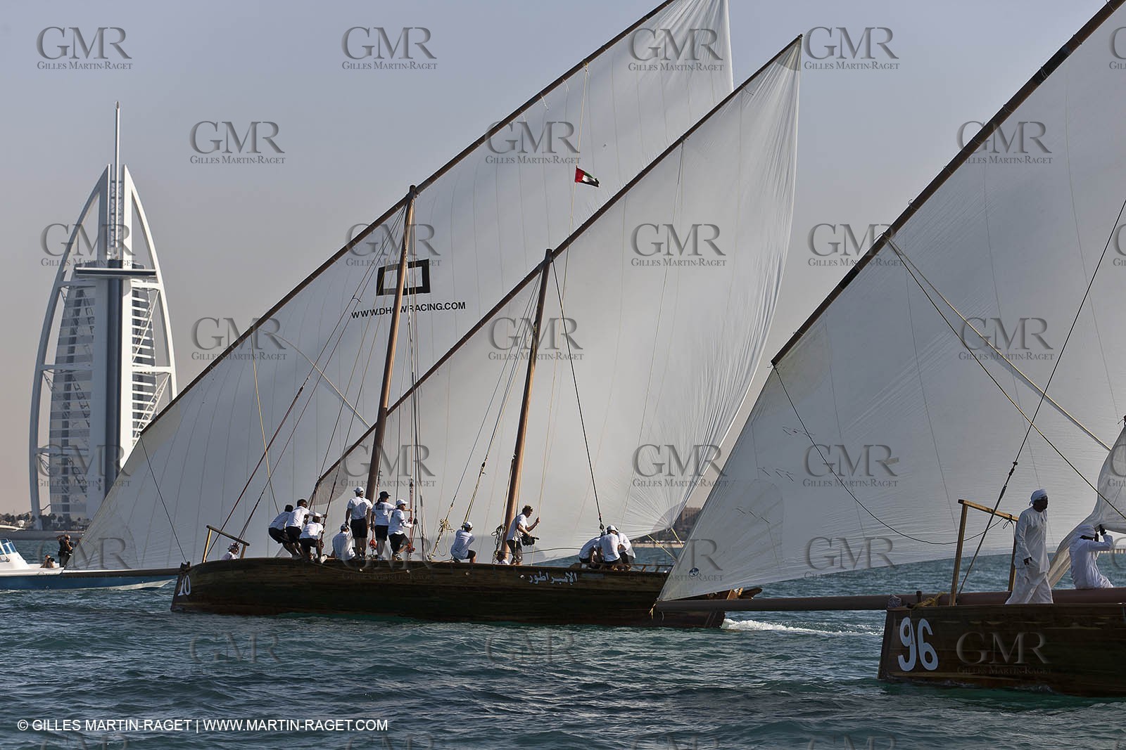 20 11 2010 - Dubai (UAE) - Dubai Louis Vuitton Trophy - Traditionnal dhow races for competing teams