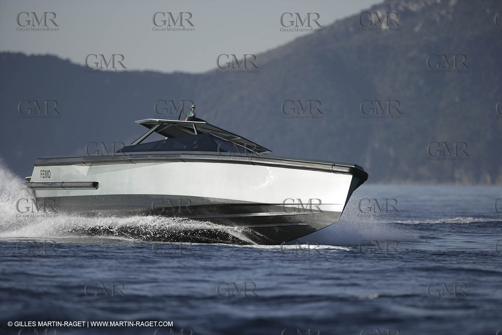 16 07 2007 - Portisco (Italie, Sardaigne) - Wally Power 47, 2007 version