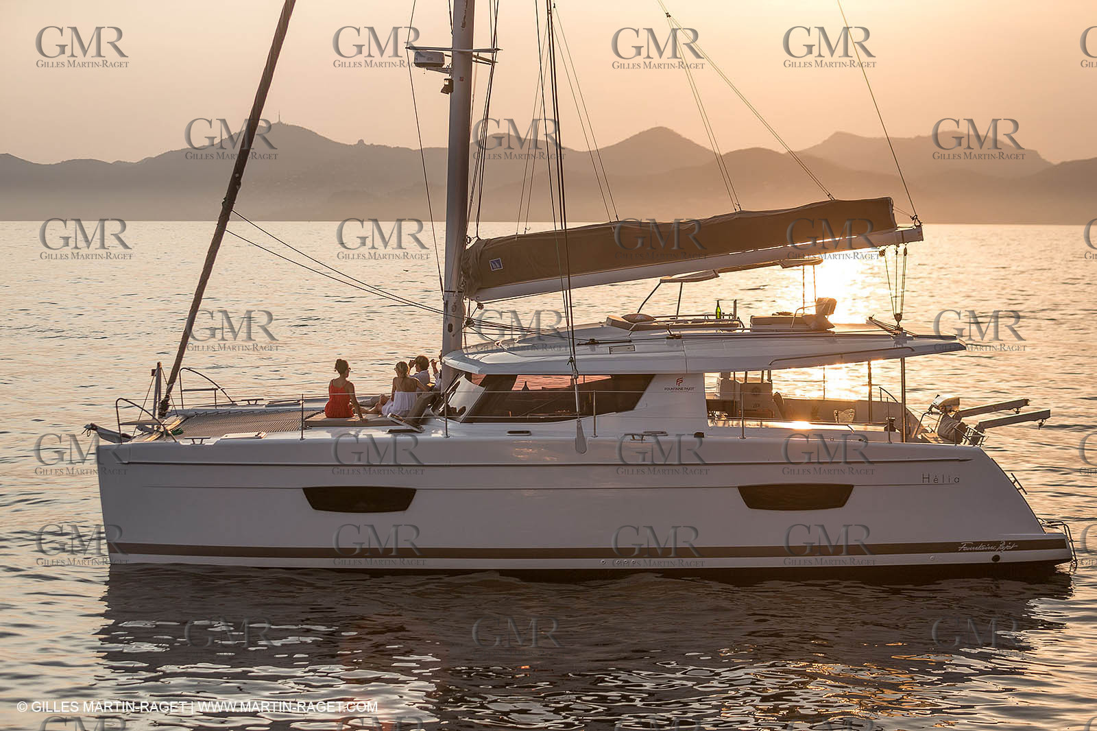 12 09 2016, Cannes (FRA,06), Chantier Fountaine-Pajot, Helia 44