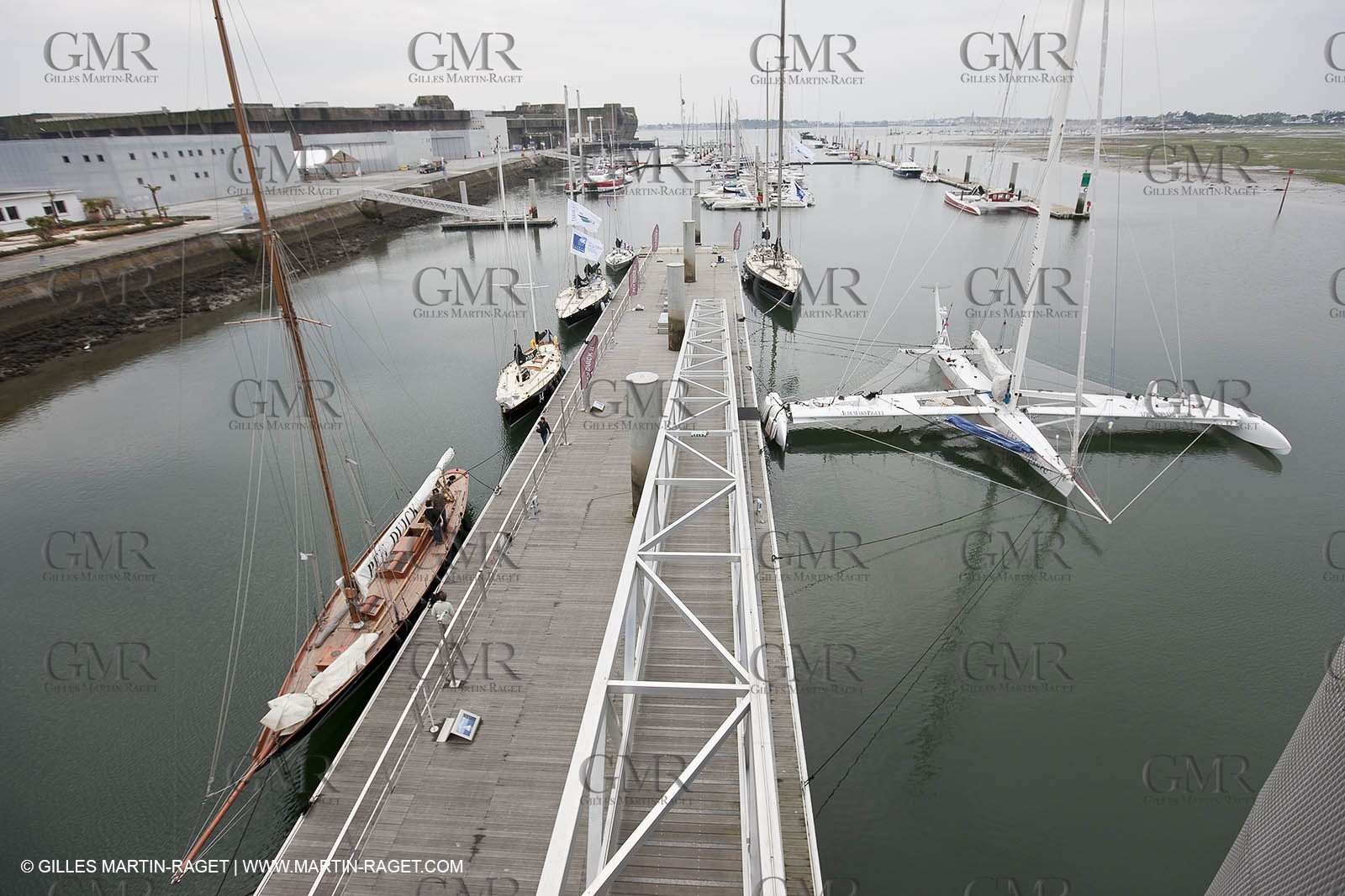 19 05 2010- Lorient- (FRA,56)  the five Pen Duick and l'Hydroptere in front of the Cité de la Voile Eric Tabarly
