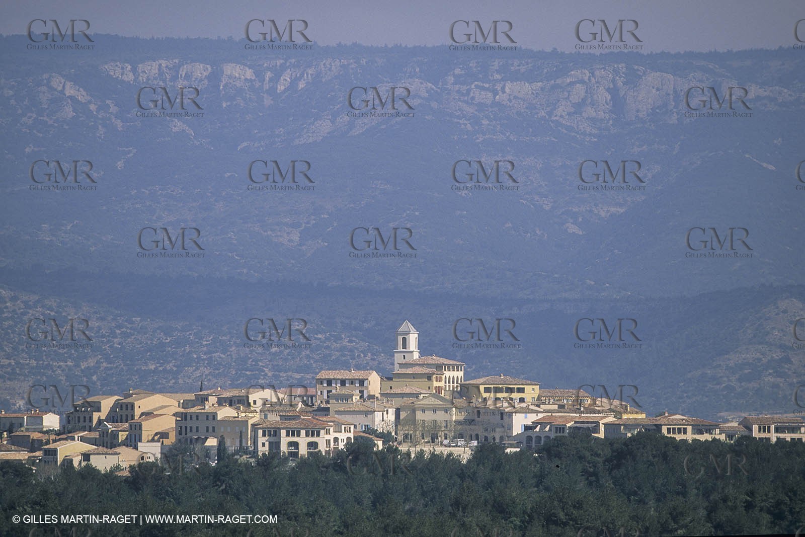 France, Provence, Pays d'Aix en Provence, Pont Royal
