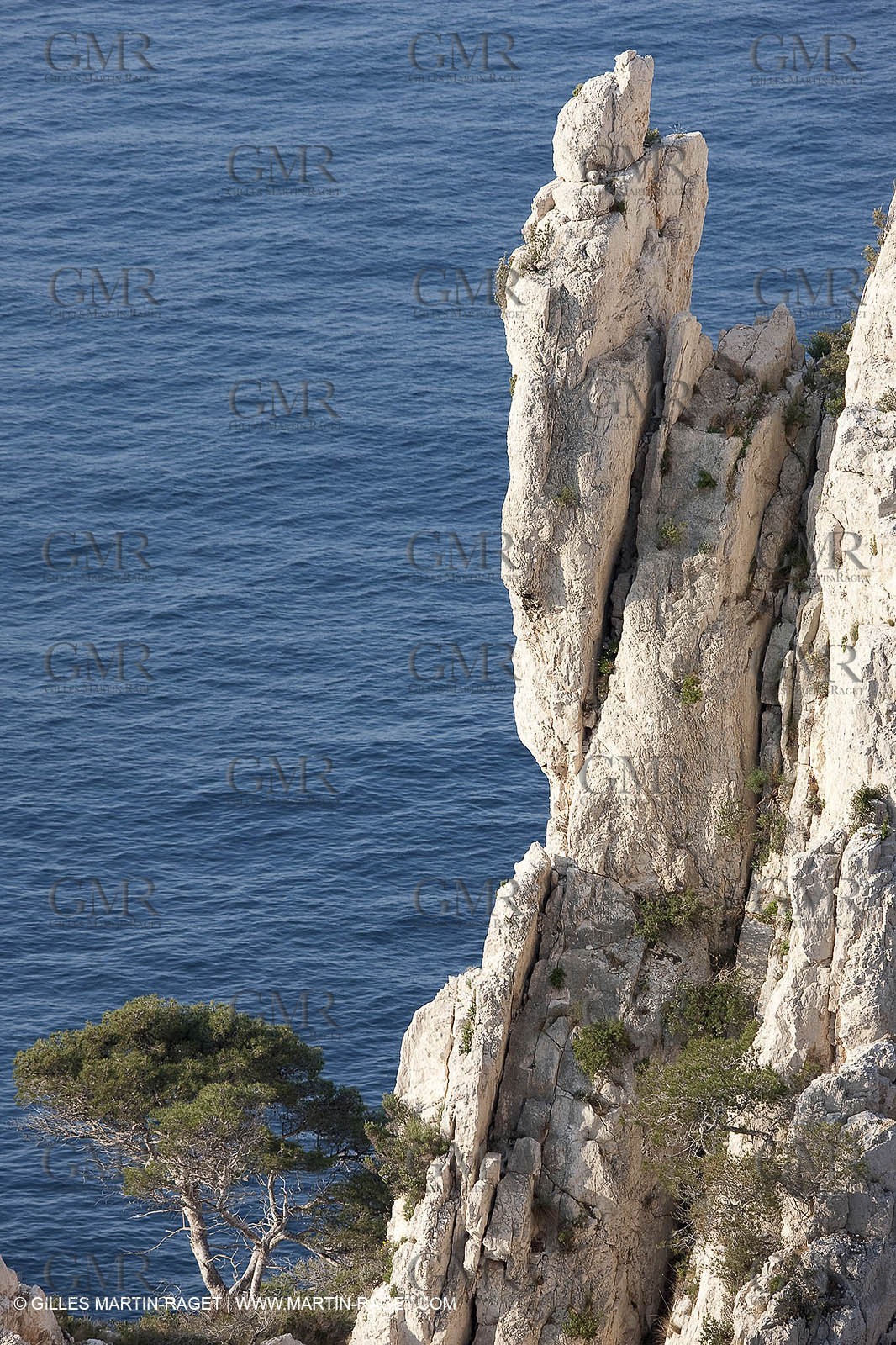 20 03 2009 - Marseille (FRA, 13) - Les Calanques - Pic de l'Eissadon and devenson cliffs