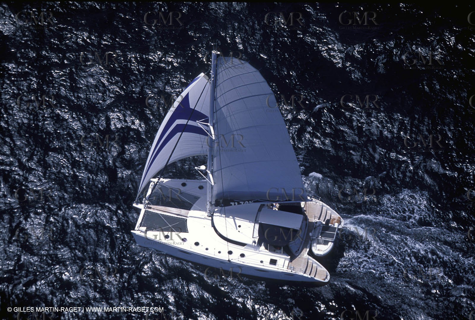 Multicoque sous voile