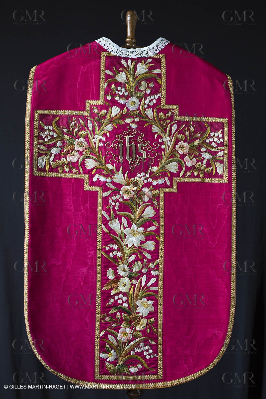 04 02 2013 - Marseille(FRA,13), Notre Dame de la Garde, Vêtements liturgiques