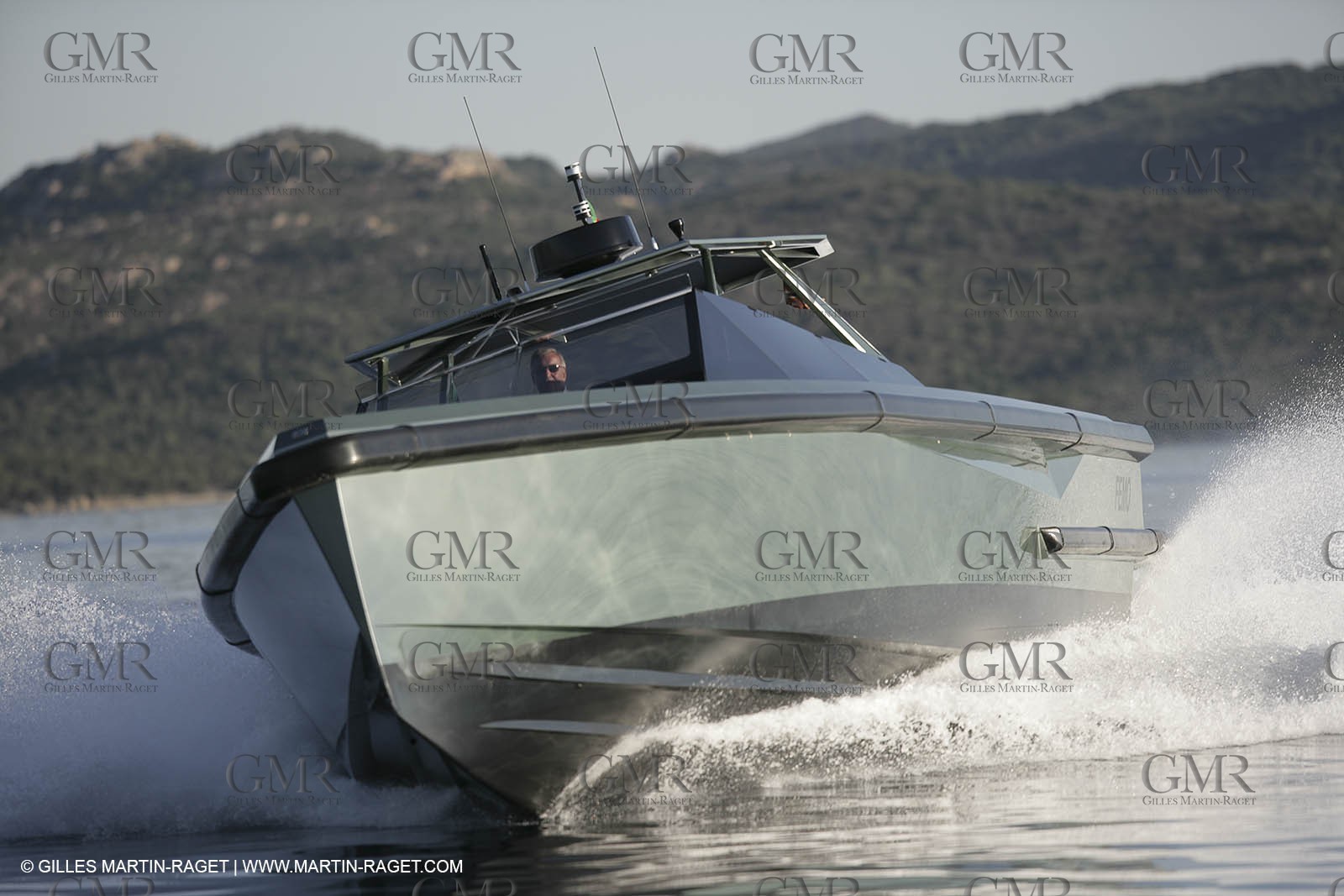 16 07 2007 - Portisco (Italie, Sardaigne) - Wally Power 47, 2007 version