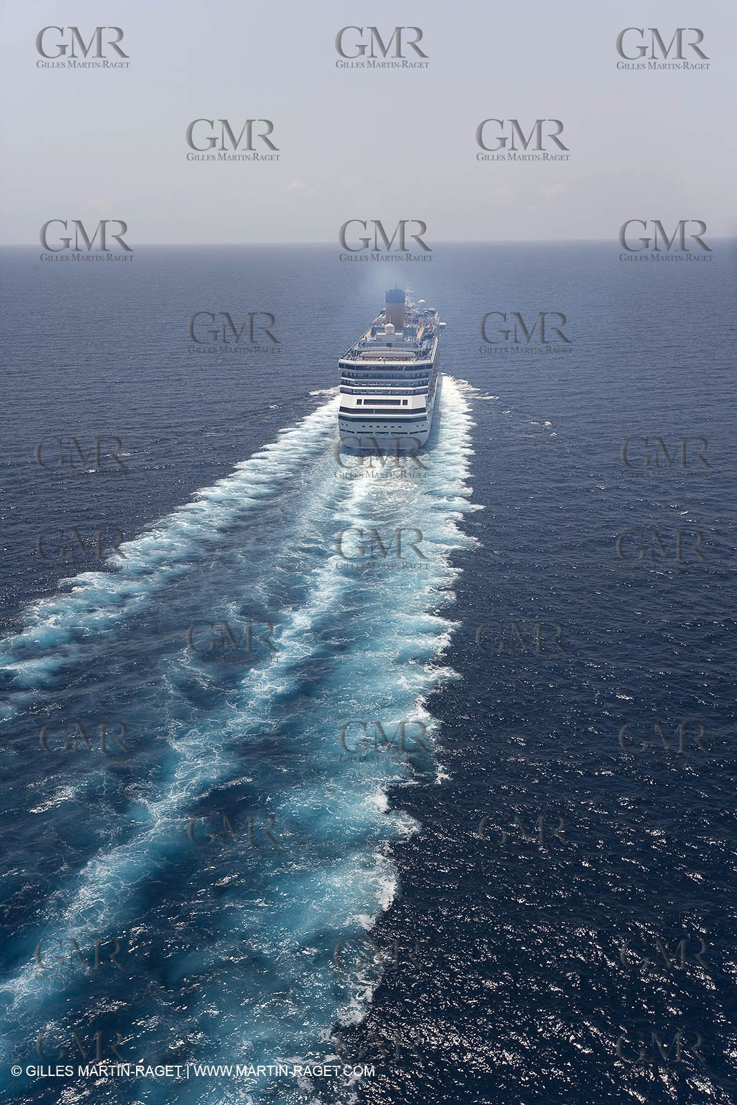 01 08 2007, Palma de Mallorca (Spain), Costa Concordia leaving Palma