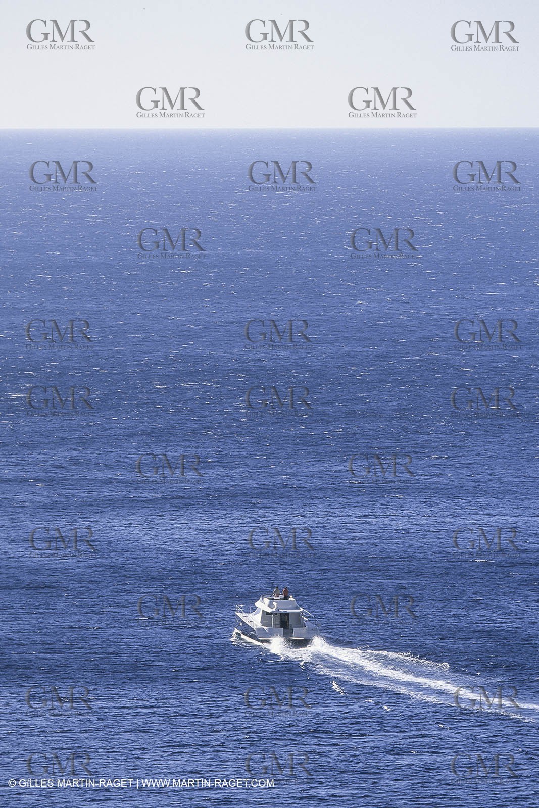 Powerboating, super Yachts