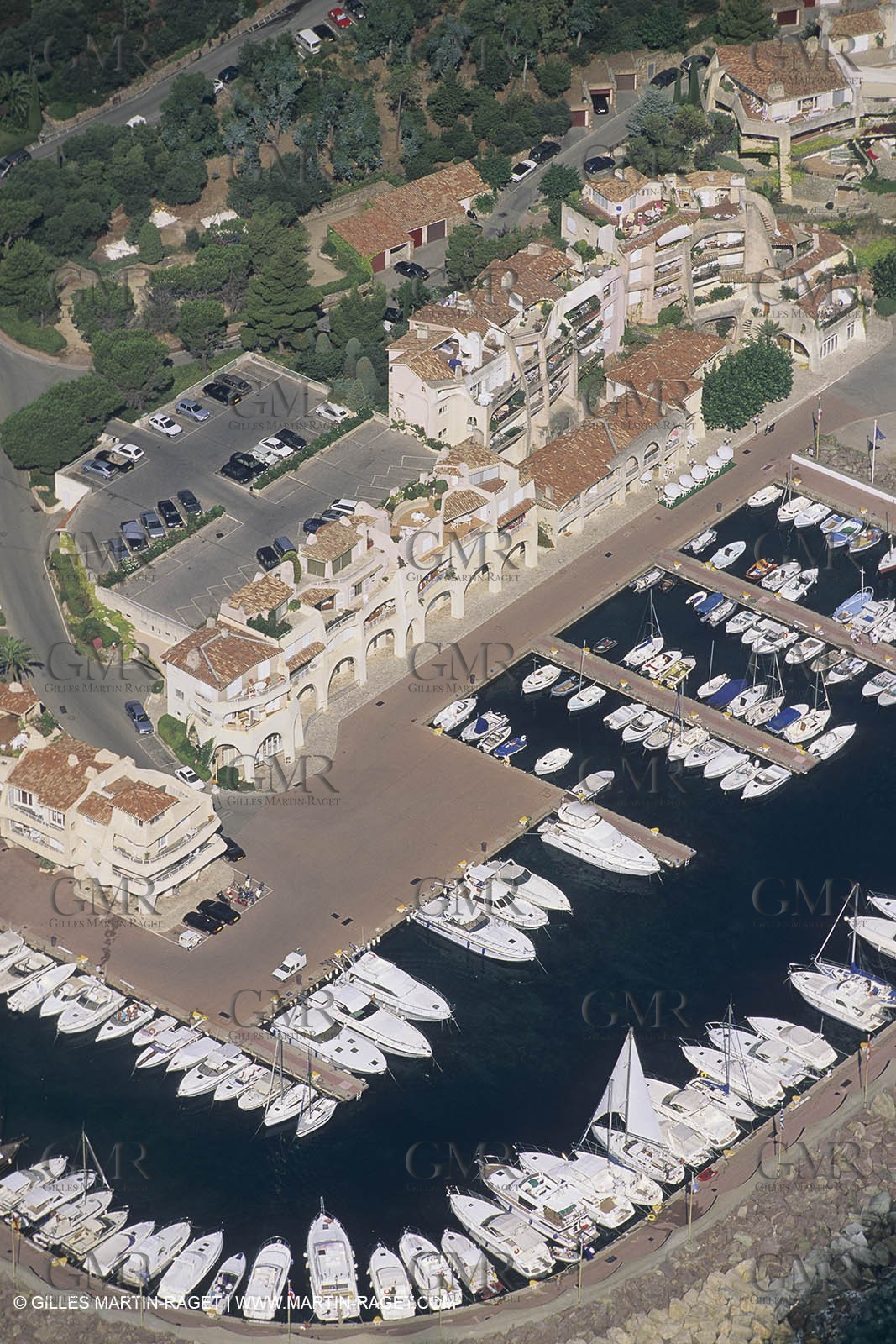 France, Provence, Côte d'Azur shores, port La galère