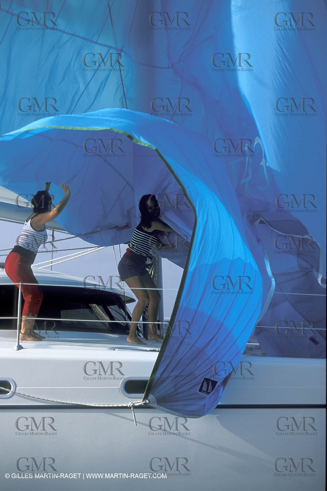 Cruising - People - Crew work