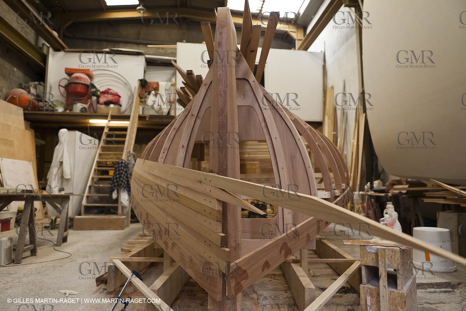 30 12 2012   Marseille (FRA,13)   Alcyon building at boat yard