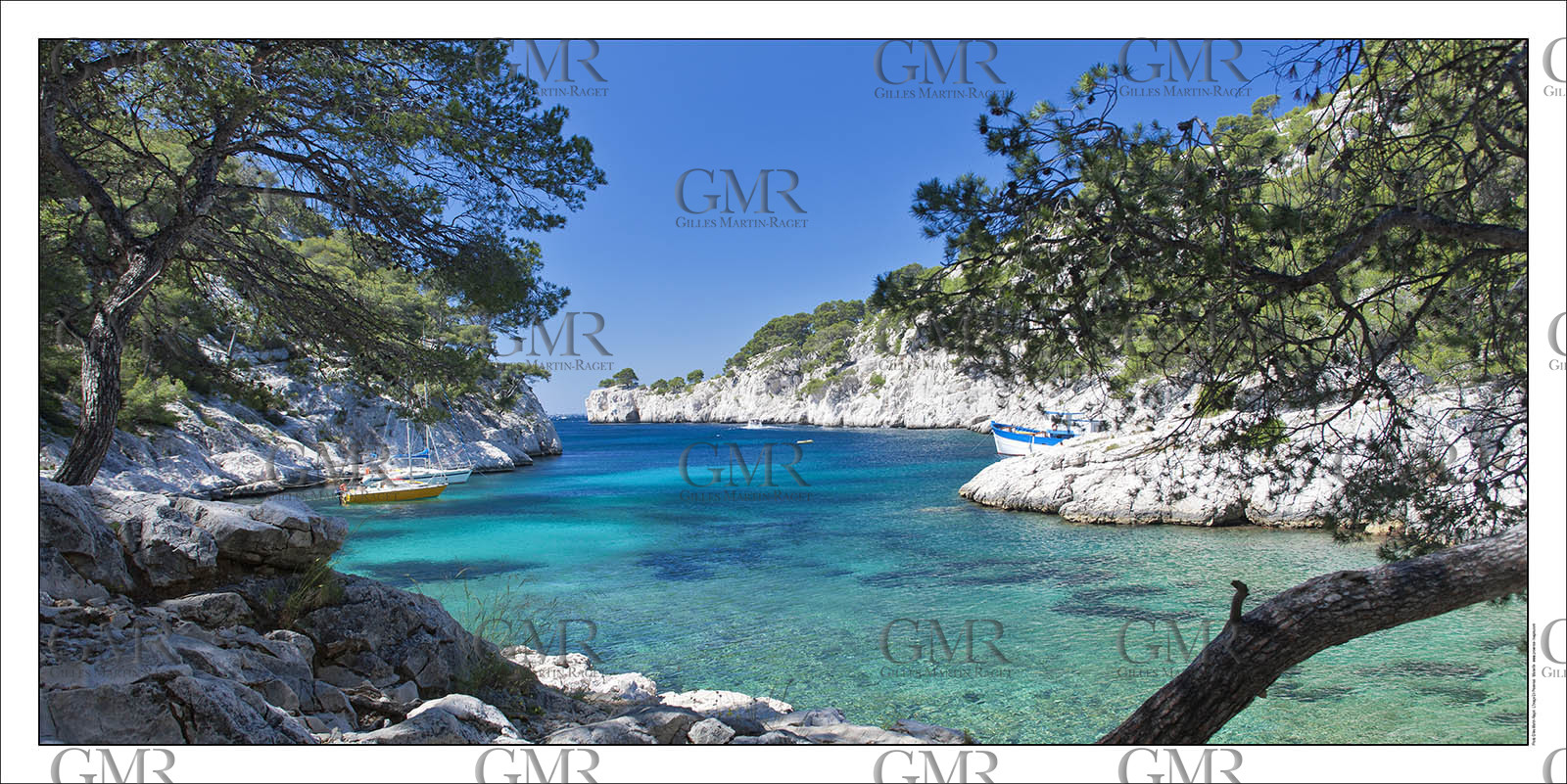 Produit : Tirage photo réalisé par nos soins sur imprimante jet d'encre professionnelle Epson à partir de 8 encres ultrachrome inaltérables (label Digigraphie).Choix des formats :. 50 x 100 cm. 100 x 200 cmChoix des papiers :. Papier standard brillant 250 gr., filet noir, marge blanche, tirage non signé. Papier haut de gamme satiné 290 gr. filet noir, marge blanche, tirage vérifié et signé par l'auteur.. Tirage d’art (Digigraphie) signé, numéroté, tamponné, enregistré sur demande. Autres supports (canvas, acrylique, dibond) sur demandeConditionnement : tube cylindrique renforcé.Options pour l'expédition : . Colissimo + dépôt boîte aux lettres (France uniquement). Colissimo avec signature à réception. Transporteur express (2 jours ouvrés) avec signature à réceptionCliquez sur caddie pour sélectionner votre formule et démarrer la procédure de commande en ligne