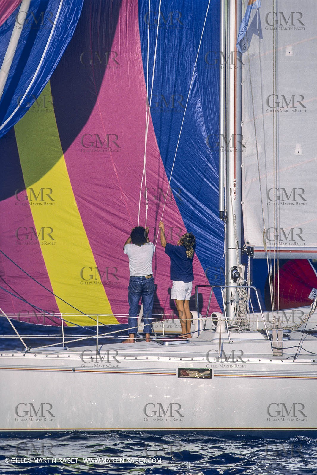Sialing, cruising, monohulls under sails