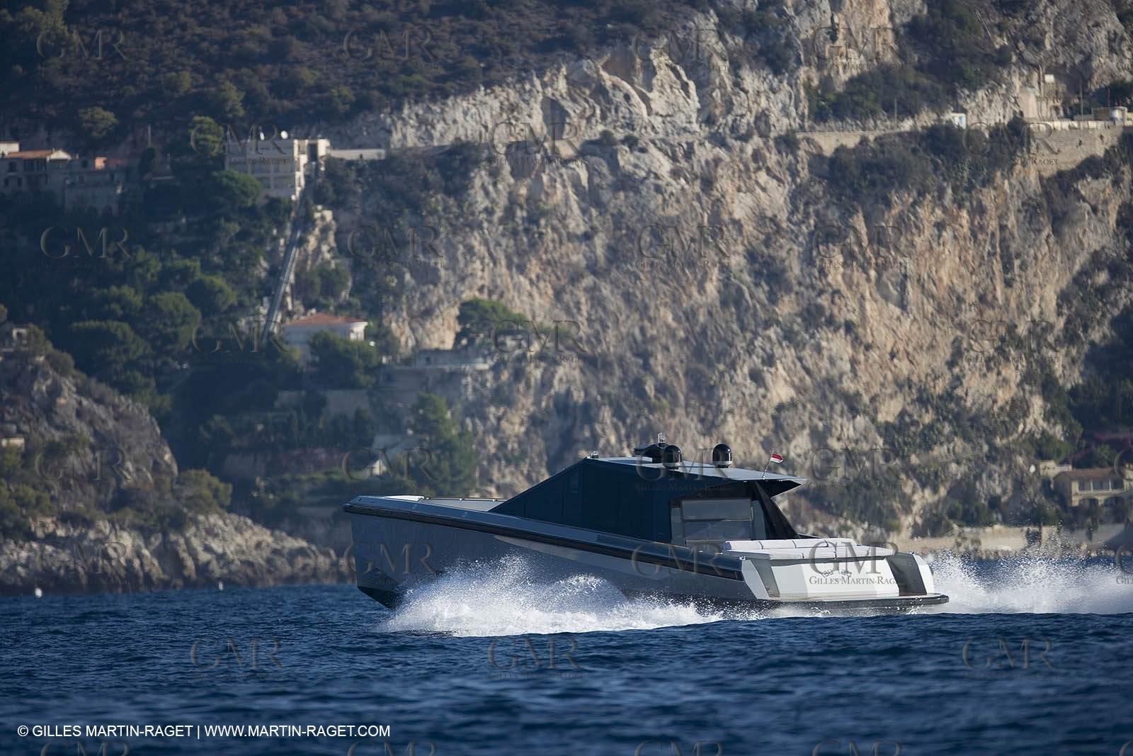 29 09 2007 - St Jean Cap Ferrat - Wally Yachts - Wally Power 70 - Lau Lau