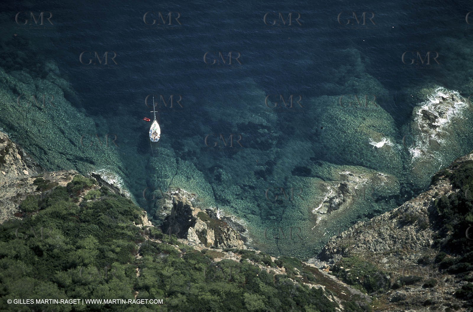 Mooring in Porquerolles